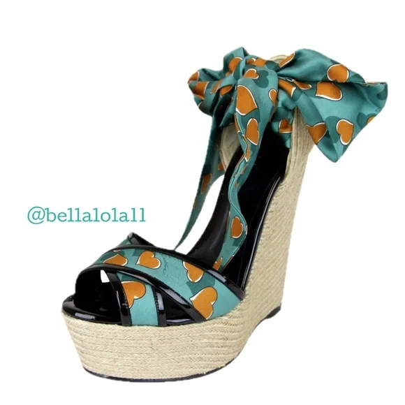 AUTHENTIC GUCCI RUNWAY WEDGE SANDALS - Picture 13 of 17